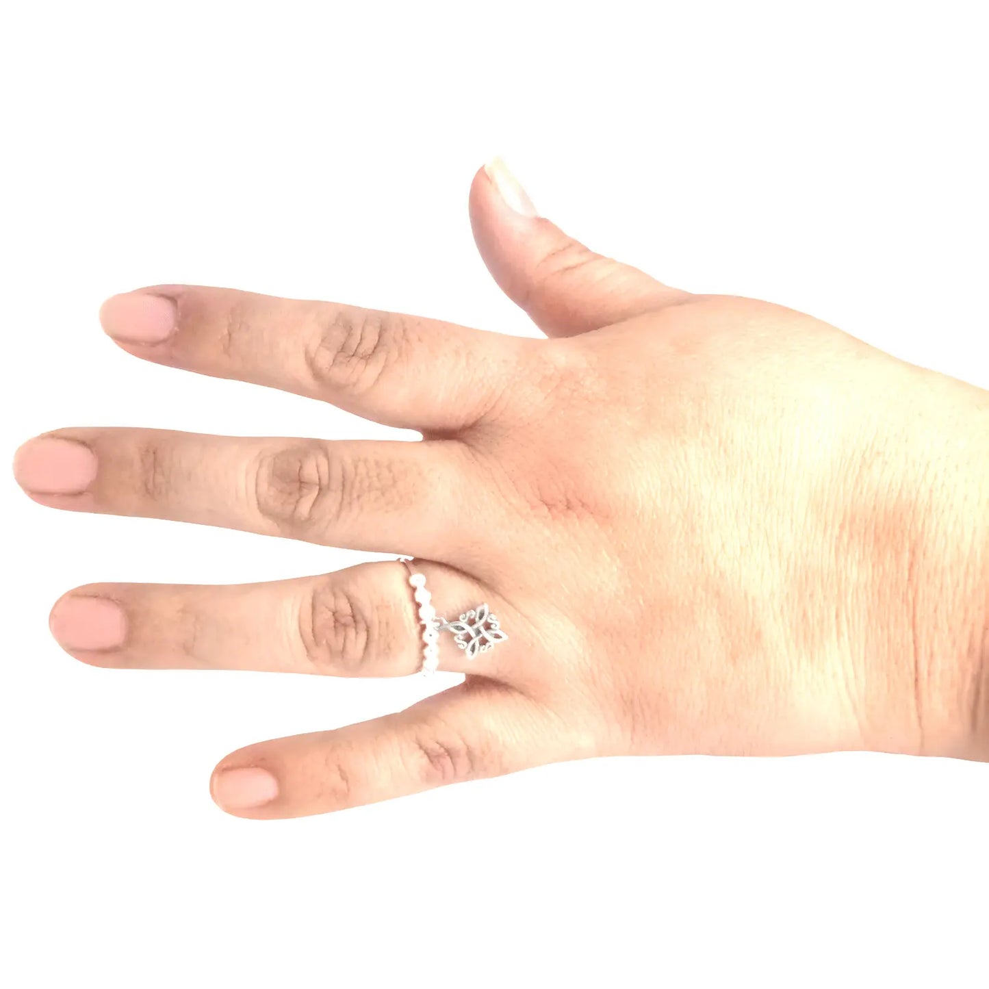 Anillo Antiestrés Nudo de Bruja de Plata Ajustable - Bisutería Lola C