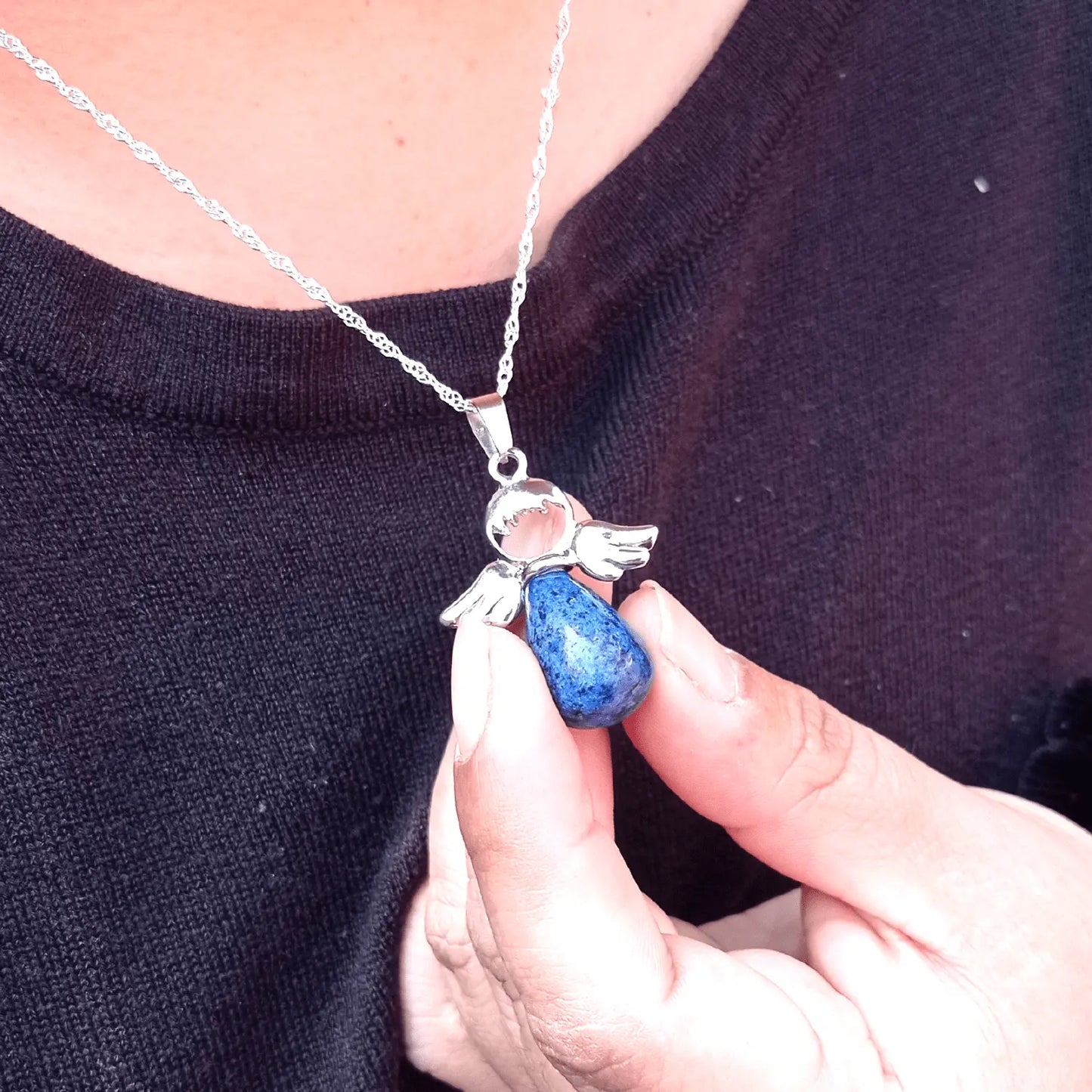 Colgante Ángel de la Guarda Lapislázuli – Cadena de Plata Italiana 925 - Bisutería Lola C