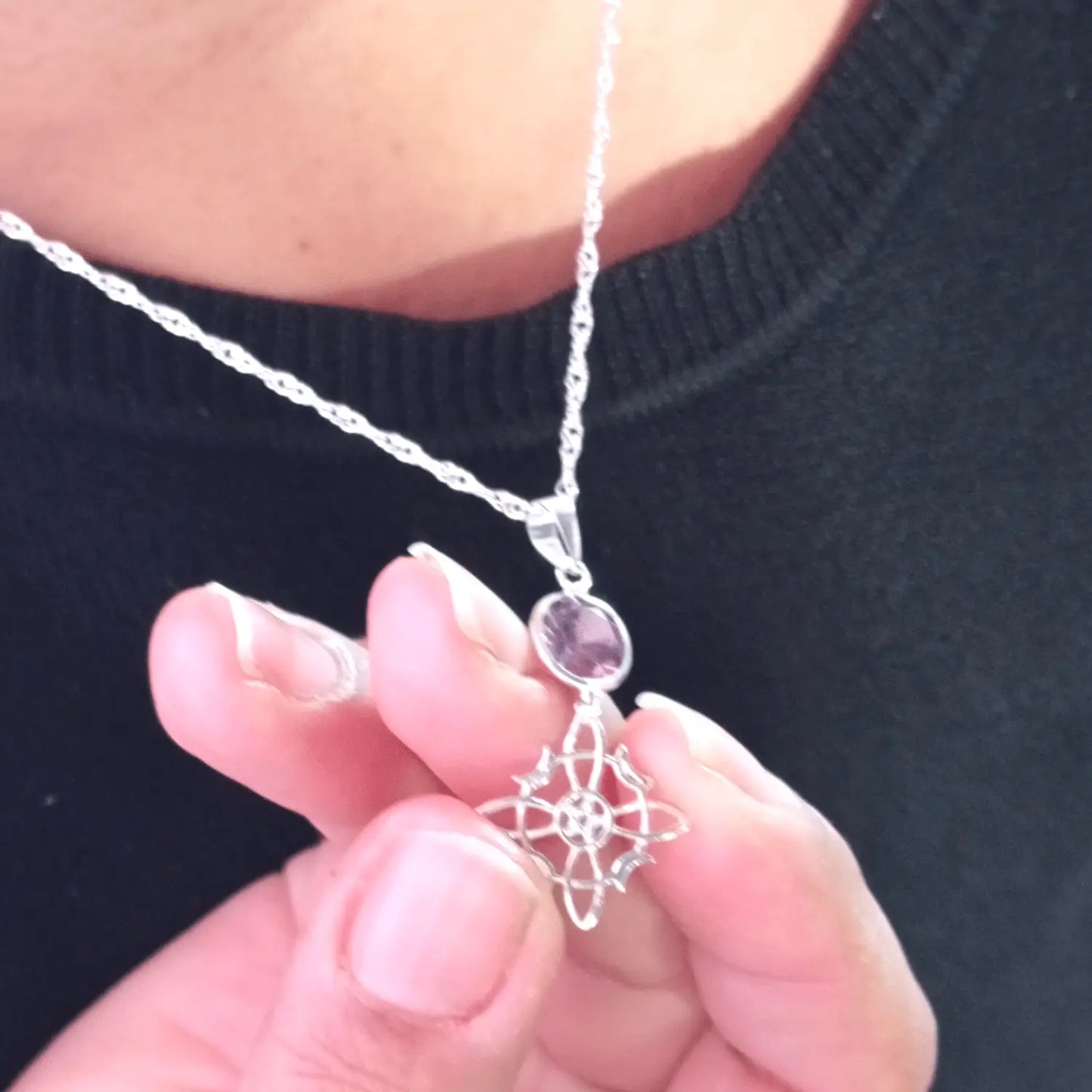 Collar Wicca Nudo de Bruja de Plata con Piedra Amatista - Bisutería Lola C