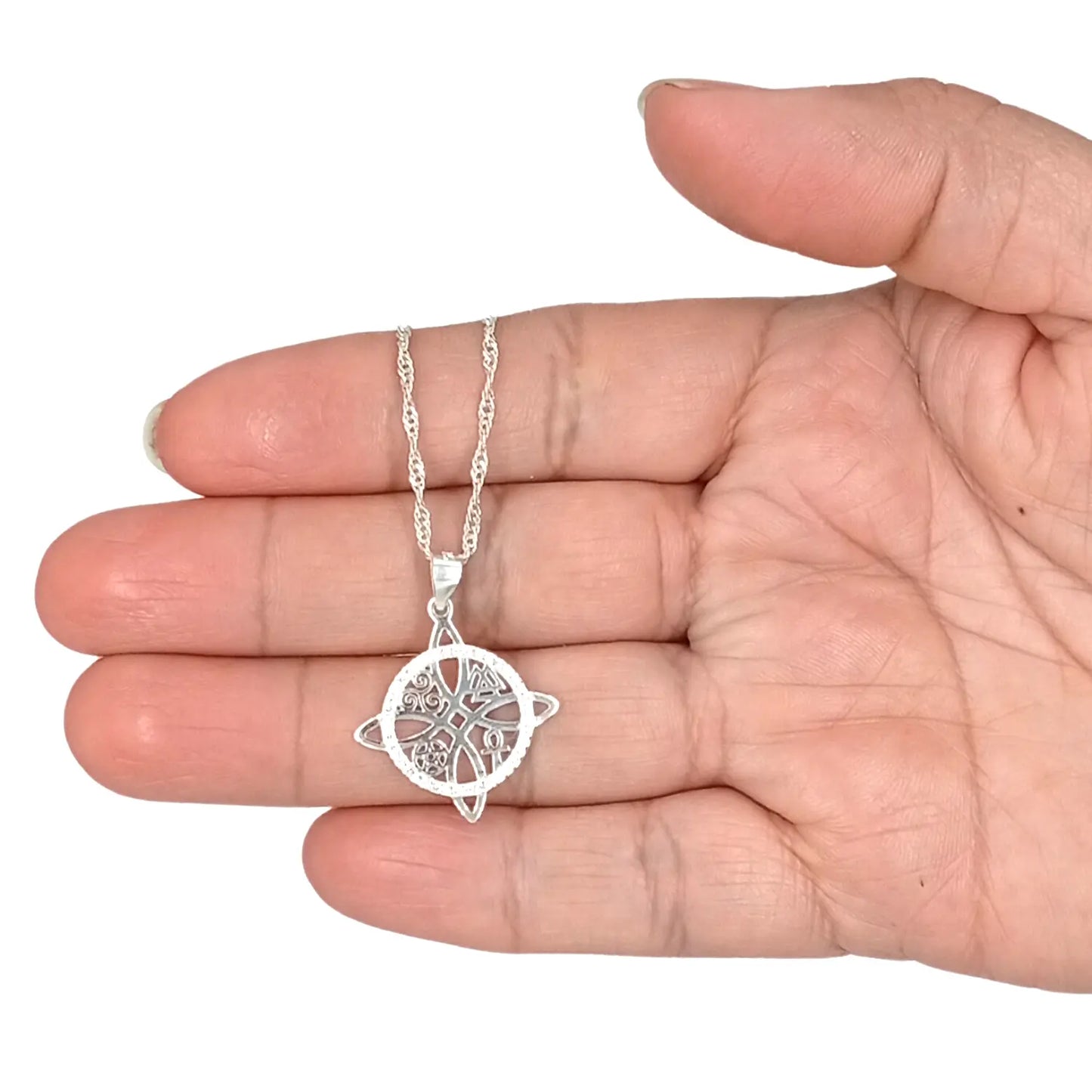 Collar Nudo de Bruja de Plata Italiana con Circón para Protección - Bisutería Lola B