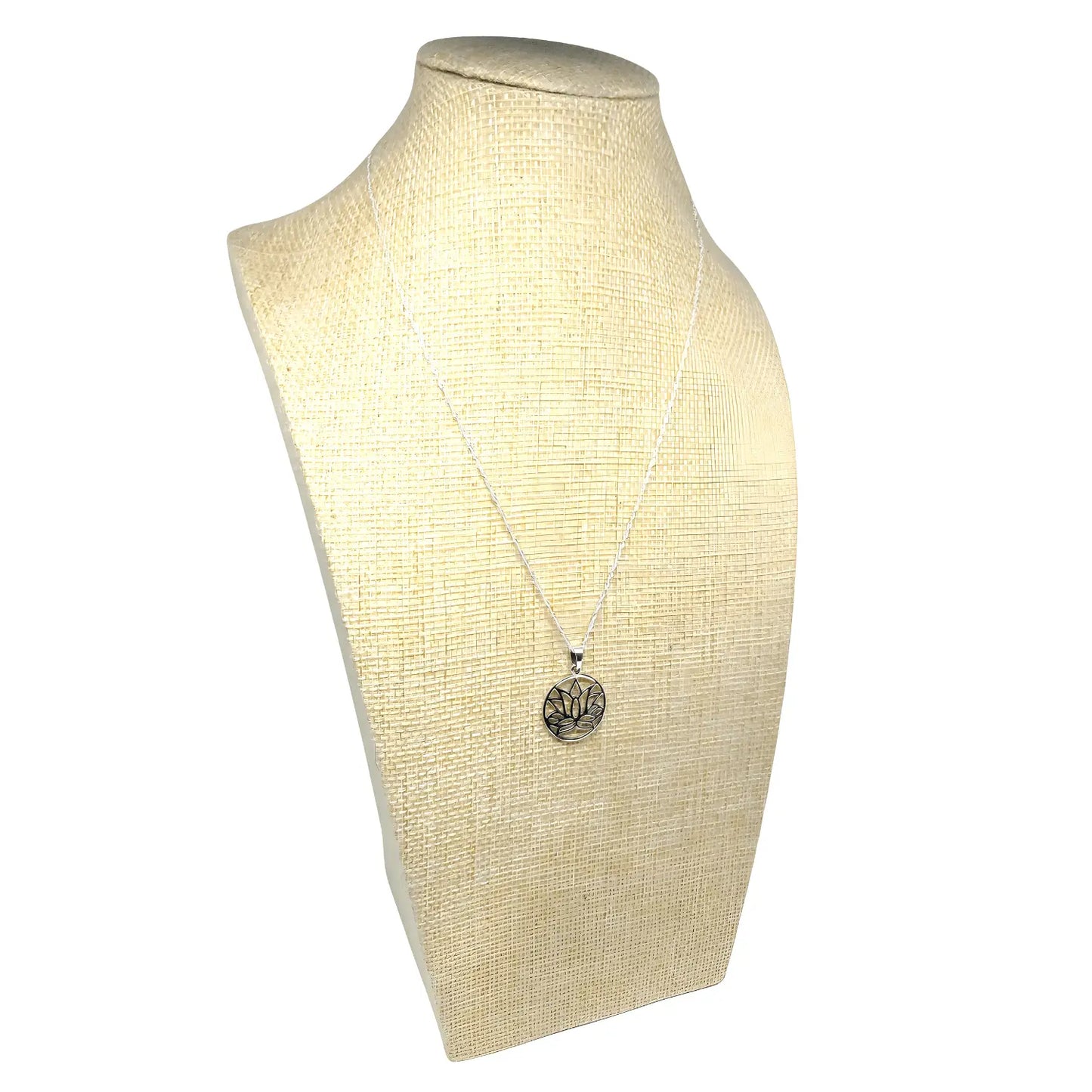 Collar con dije Flor de Loto de Plata - Bisutería Lola B