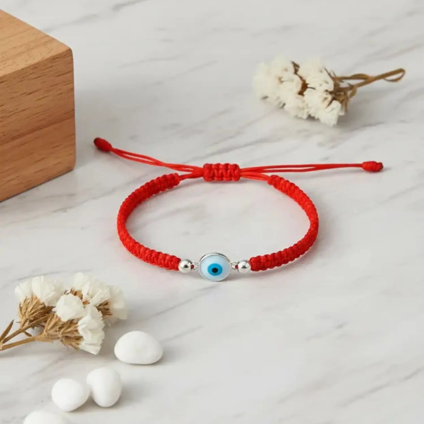 Pulsera Ojo Turco de Plata Hilo Rojo Amuleto de Protección - Bisutería Lola C