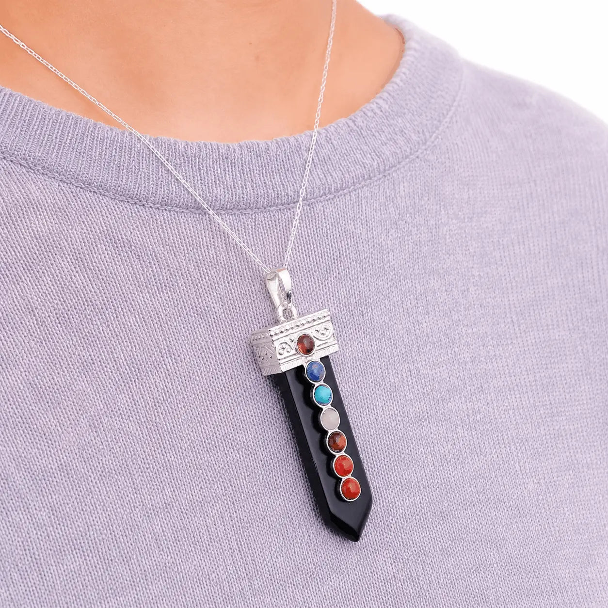 Collar Punta Ónix 7 Chakras con Cadena de Plata - Bisutería Lola D