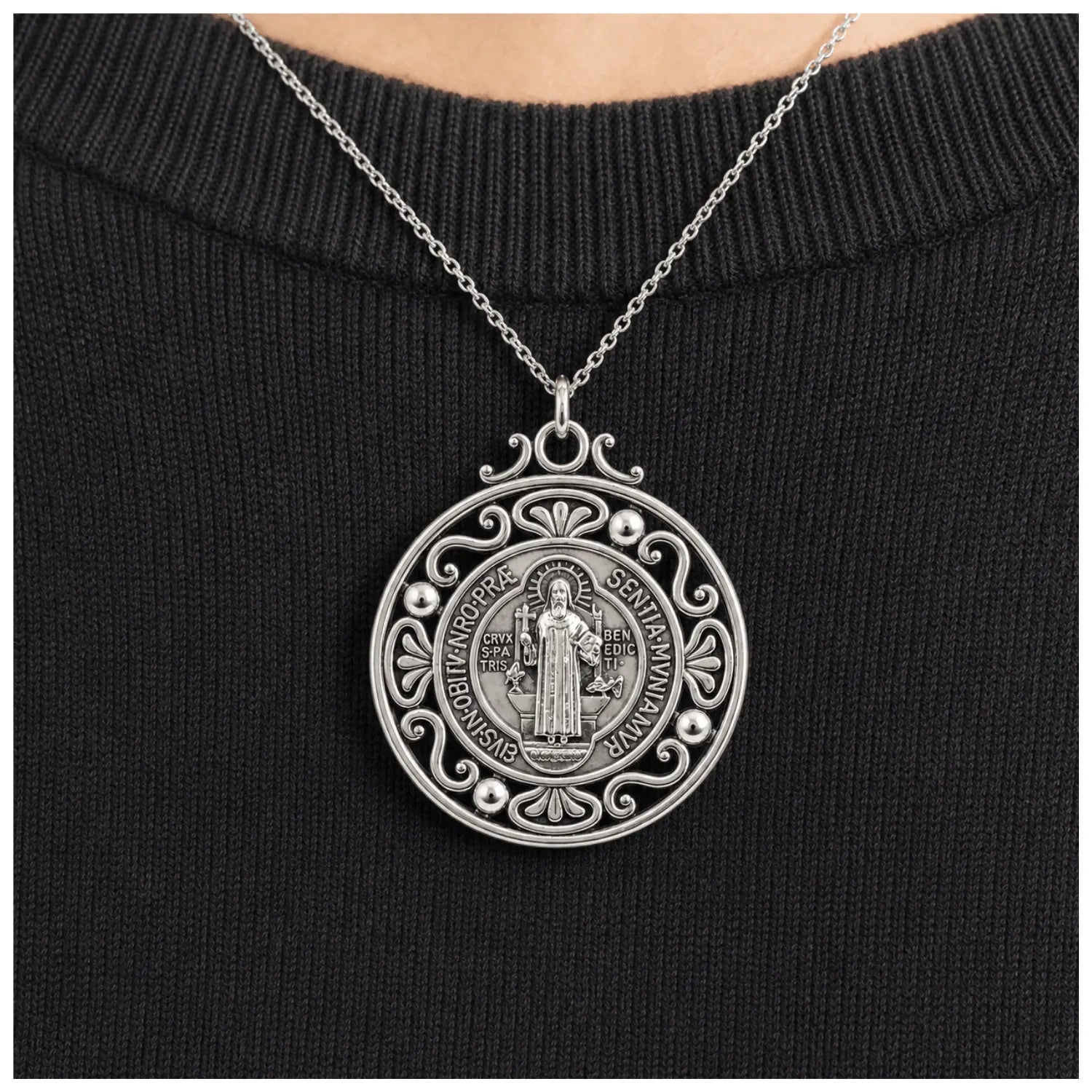 Collar Medalla San Benito de Acero Escudo Espiritual - Bisutería Lola G