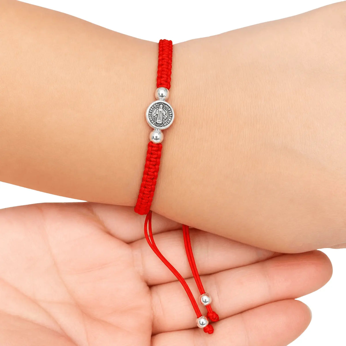 Pulsera Hilo Rojo San Benito Acero Ajustable Protección - Bisutería Lola B